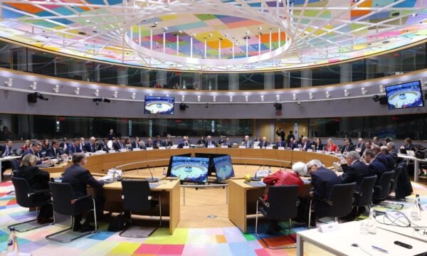 Eurogroup: Κόκκινος συναγερμός για την ενεργειακή βόμβα – Τι συζητήθηκε στη σύσκεψη του Μαξίμου, τα μέτρα για καύσιμα και ρεύμα