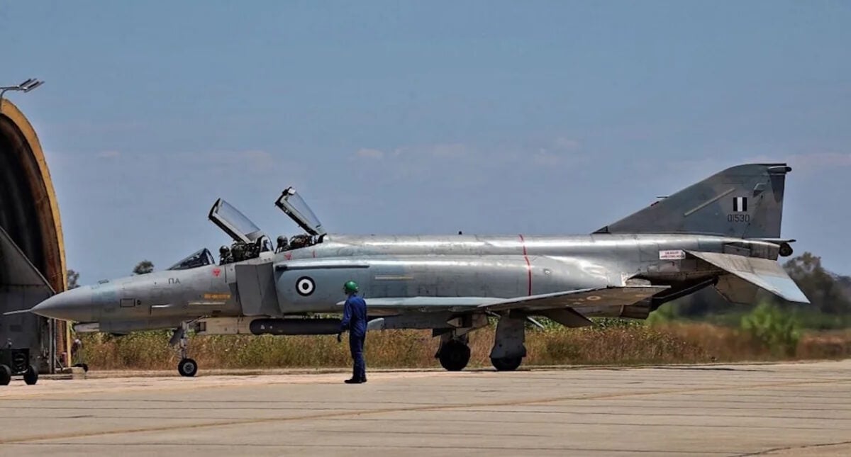 F-4 Phantom: Η ιστορία των θρυλικών μαχητικών αεροσκαφών της Πολεμικής Αεροπορίας 11 F-4 Phantom: Τα θρυλικά αεροσκάφη της Πολεμικής Αεροπορίας