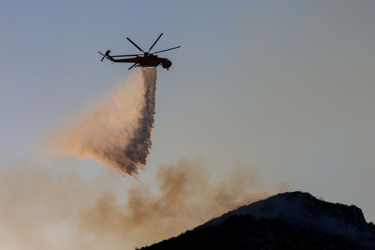 Πυρκαγιά στο Πετροχώρι Ξάνθης: Σηκώθηκαν 7 αεροσκάφη και δύο ελικόπτερα