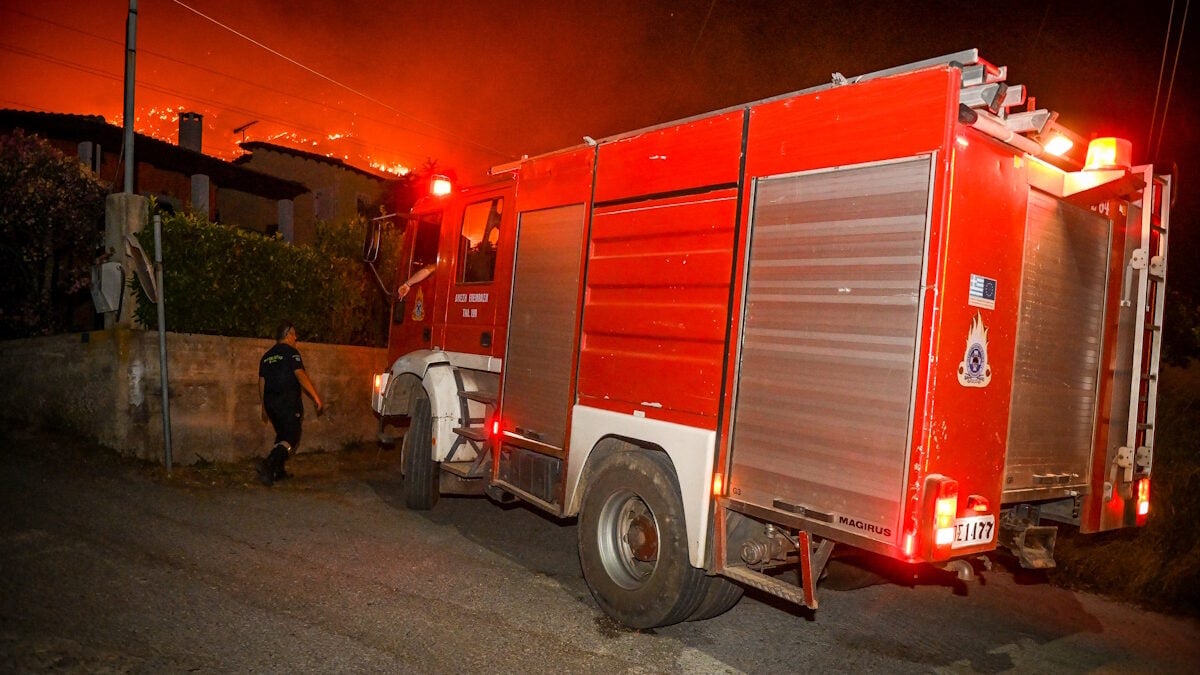 Φωτιά στα Άθυρα Πέλλας: Άμεση κινητοποίηση πυροσβεστικών δυνάμεων 1 Φωτιά στα Άθυρα Πέλλας: Άμεση κινητοποίηση πυροσβεστικών δυνάμεων