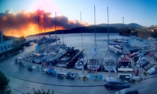 Σκύρο: Ταυτοποιήθηκε άνδρας για τη φωτιά στη Χάρτσα – Ύποπτος και για τη μεγάλη πυρκαγιά που έκαψε πάνω από 4.000 στρέμματα
