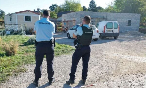 Γαλλία: Πατέρας σκότωσε τα 2 παιδιά του και την πρώην πεθερά του μετά από διακοπές στην Ελλάδα και το βιντεοσκόπησε