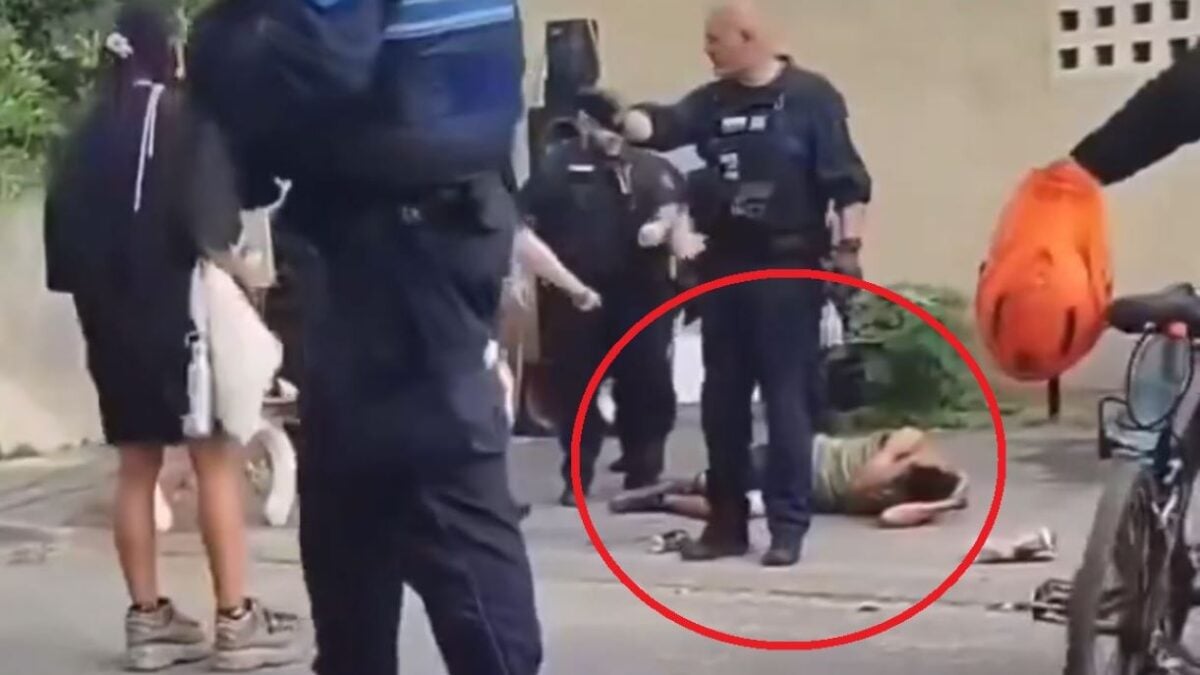 Σάλος στη Γαλλία: Αστυνομικός πέταξε στο έδαφος 29χρονο που πέθανε έπειτα από 13 ημέρες – Βίντεο από την «αδικαιολόγητη βία» 2 Σάλος στη Γαλλία: Αστυνομικός πέταξε στο έδαφος 29χρονο που πέθανε έπειτα από 13 ημέρες – Βίντεο από την «αδικαιολόγητη βία»
