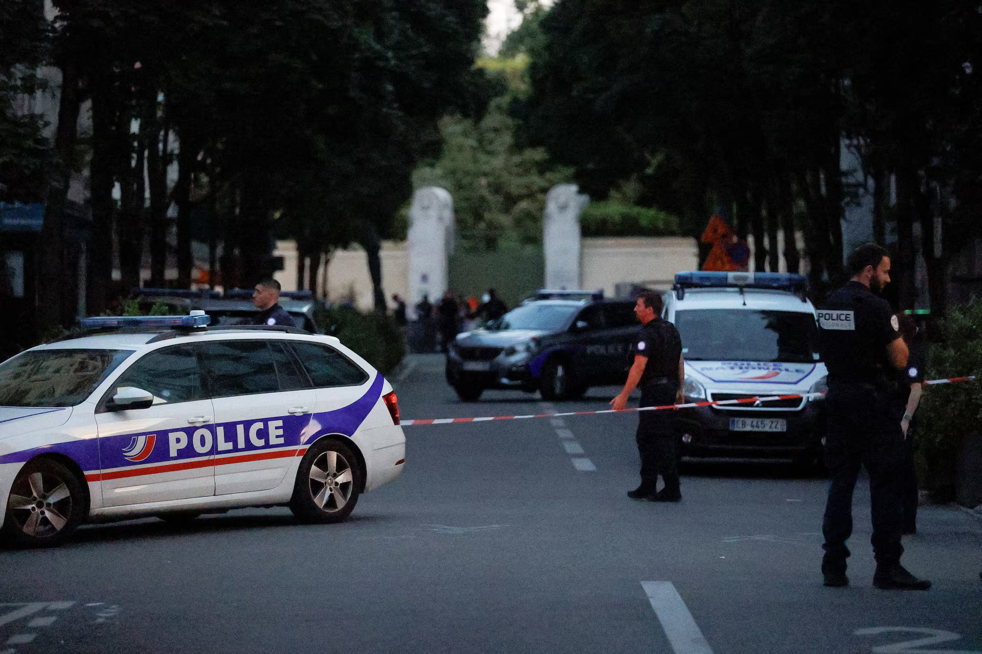 Γαλλία: 90χρονος δολοφόνησε ζευγάρι ηλικιωμένων έπειτα από γειτονική διαμάχη δεκαετιών – Του πέταξαν πέτρα και τους πυροβόλησε
