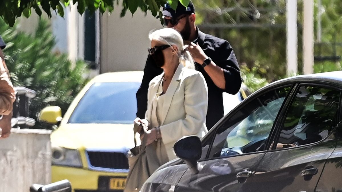 Μαζωνάκης: Θρίλερ με τους γιατρούς την ώρα της κηδείας – Τον νάρκωσαν πριν την πλασμαφαίρεση;