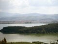 Φωτιά στο Νησί της λίμνης Ιωαννίνων – Δυνάμεις μεταβαίνουν με καραβάκια και πλατφόρμα