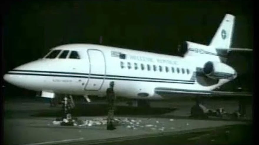 Σαν σήμερα το 1999 η αεροπορική τραγωδία με το πρωθυπουργικό Falcon που κόστισε τη ζωή στον Γ. Κρανιδιώτη 9 14 Σεπτεμβρίου 1999, η αεροπορική τραγωδία με το πρωθυπουργικό Φάλκον: Τα δευτερόλεπτα τρόμου και ο χαμός του Γιάννου Κρανιδιώτη