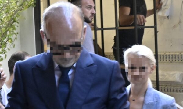 Γιώργος Μαζωνάκης: Μαρτυρία εργαζόμενης για τις κρίσιμες στιγμές