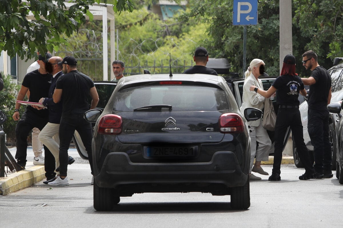 Γιώργος Μαζωνάκης: Στη φυλακή μετά από απολογία 18 ωρών οι δύο γιατροί του Κολωνακίου