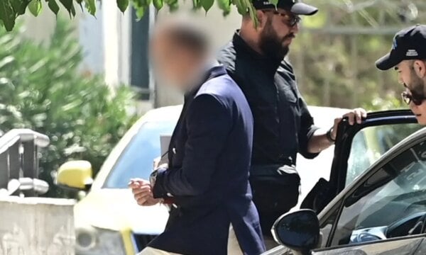 Μαζωνάκης: Τι κατέθεσαν οι διασώστες του ΕΚΑΒ – Το σκηνικό με τους δύο γιατρούς όταν έφτασαν στην κλινική