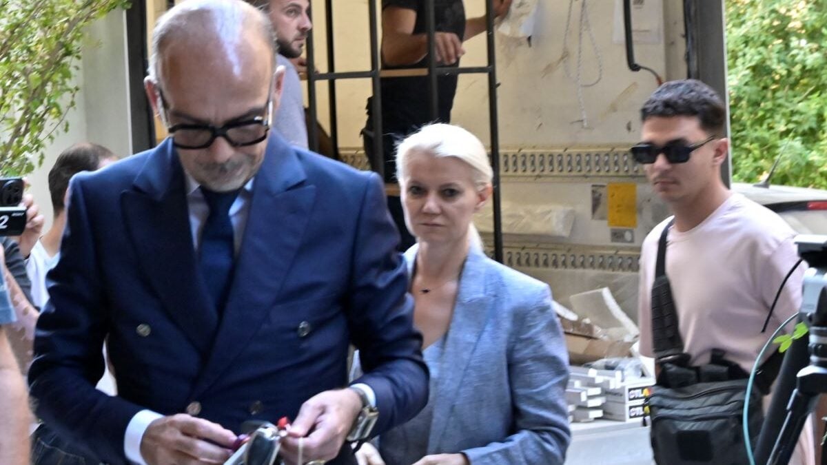 Γιώργος Μαζωνάκης: «Η εικόνα του ήταν άσχημη» είπε η γιατρός στην κατάθεσή της – Ερωτήματα για τη θεραπεία 1 Γιώργος Μαζωνάκης: «Η εικόνα του ήταν άσχημη» είπε η γιατρός στην κατάθεσή της – Ερωτήματα για τη θεραπεία