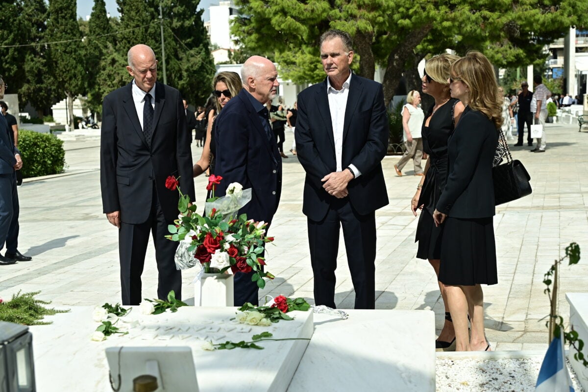 Κηδεία Μαργαρίτας Παπανδρέου: Οι επικήδειοι των γιων της – «Ήσουν μια γαλήνη μέσα στη φουρτούνα»