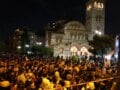 Λαϊκή αγρυπνία Γιώργου Μαζωνάκη: Προσήχθη επιδειξίας – έδειχνε τα γεννητικά του όργανα στον κόσμο