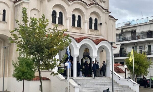 Ηγουμενίτσα: Κηδεύτηκε η 25χρονη Πηνελόπη που δολοφονήθηκε