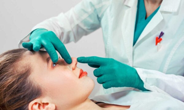 Χανιά: Ιατρικός Σύλλογος ετοιμάζει 3 μηνυτήριες αναφορές σε αισθητικούς – «Μέχρι και κτηνίατρος μας είπαν ότι κάνει botox»