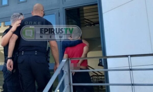 Γυναικοκτονία στην Ηγουμενίτσα: Απολογείται στο δικαστήριο ο 27χρονος
