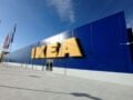 Η ΙΚΕΑ μειώνει τις τιμές σε περισσότερα από 300 προϊόντα