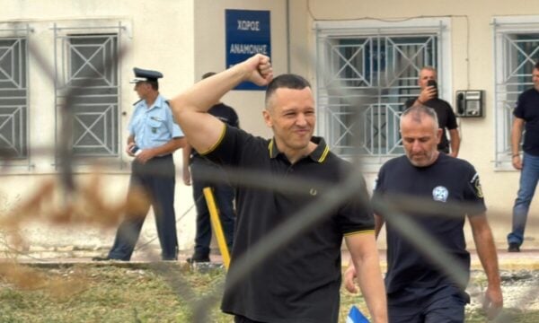 Ηλίας Κασιδιάρης: Τη Δευτέρα θα ανακοινώσει τον τρόπο που θα κατέβει στις εκλογές, λέει η δικηγόρος του