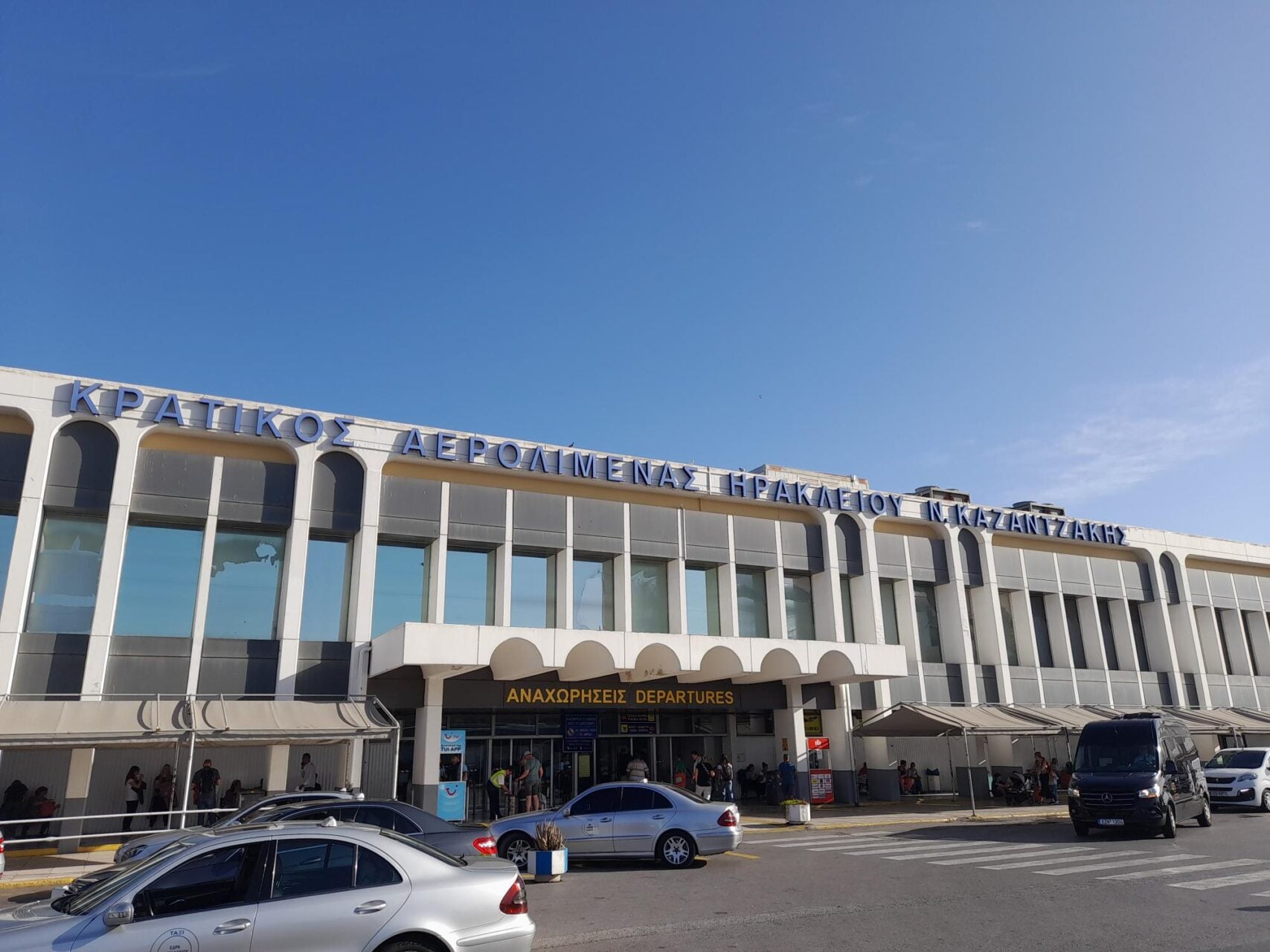 Η τουριστική σεζόν στην Κρήτη «τραβάει» έως τις 20 Οκτωβρίου με υψηλές πληρότητες