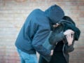 Κηφισιά: Πέντε ανήλικοι χτύπησαν με γροθιές και κλωτσιές δύο νεαρούς και έκλεψαν την μπλούζα του ενός