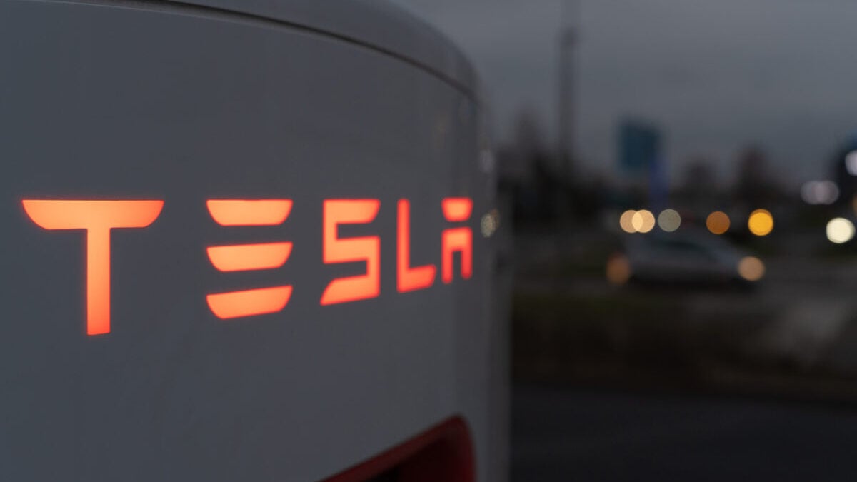 Tesla: Δάνειο 30 δισ. δολαρίων για επενδύσεις στην τεχνητή νοημοσύνη σχεδιάζει η εταιρεία 1 Tesla: Δάνειο 30 δισ. δολαρίων για επενδύσεις στην τεχνητή νοημοσύνη σχεδιάζει η εταιρεία