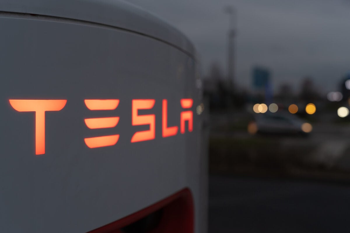 Tesla: Δάνειο 30 δισ. δολαρίων για επενδύσεις στην τεχνητή νοημοσύνη σχεδιάζει η εταιρεία