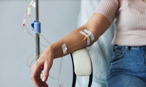 Θεσσαλονίκη: Κλείνει ιδιωτική κλινική με χημειοθεραπείες χωρίς άδεια – Συγγενείς ασθενών καταγγέλλουν «άθλιες εγκαταστάσεις, κακοποιητική συμπεριφορά»