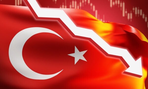 Το χρηματιστήριο της Τουρκίας μαζεύει απώλειες μετά τη βουτιά 10%: Οι εκροές 20 δισ. δολαρίων και οι συλλήψεις