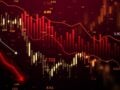 Χρηματιστήρια: Οι πωλητές επικρατούν σε Αθήνα και Ευρώπη – Ποιοι κλάδοι δίνουν την τάση