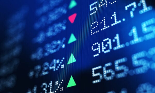Euronext Athens: Οι αγοραστές στρέφονται στα blue chips – Μικτή πορεία στις ευρωπαϊκές αγορές
