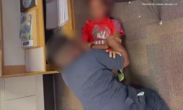 ΗΠΑ: Δάσκαλος υποκινούσε μαθητές να ξυλοκοπούν 7χρονο με ειδικές ανάγκες – Βίντεο αποκάλυψε σχολικό «Fight Club»