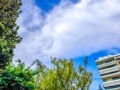 Καιρός αύριο: Αστάθεια με πτώση της θερμοκρασίας στους 32 βαθμούς και άνεμοι 6 μποφόρ