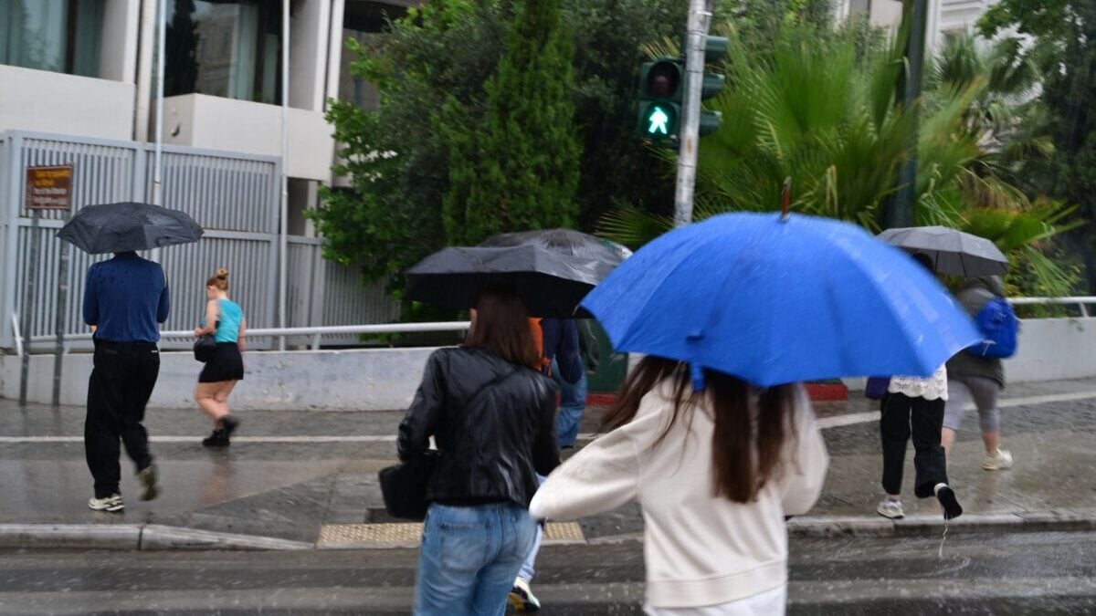 Καιρός σήμερα: Ιόνιο και ηπειρωτικά με βροχές και καταιγίδες – Πτώση θερμοκρασίας και άνεμοι έως 6 μποφόρ 1 Καιρός σήμερα: Ιόνιο και ηπειρωτικά με βροχές και καταιγίδες – Πτώση θερμοκρασίας και άνεμοι έως 6 μποφόρ