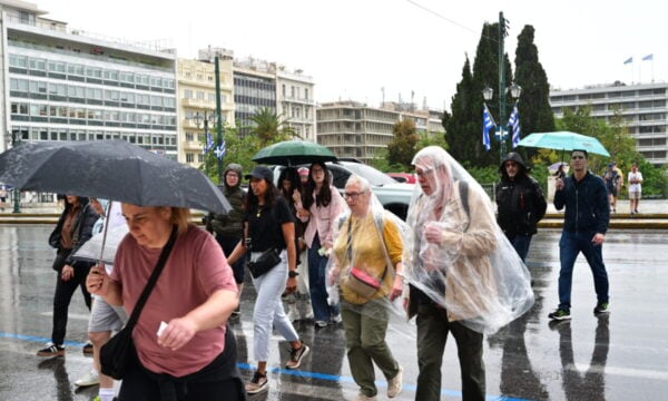 Καιρός αύριο: Βροχές και καταιγίδες στα ορεινά ηπειρωτικά, έως 31°C η θερμοκρασία