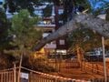 Θεσσαλονίκη: Δέντρο έπεσε και τραυμάτισε μητέρα και τον 17 μηνών γιο της σε παιδική χαρά στην Καλαμαριά