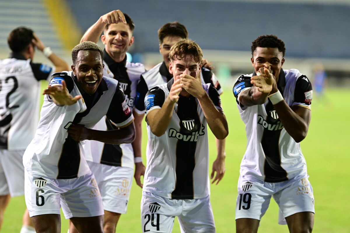 Καλαμάτα – Βόλος 3-1: Η «μαύρη μύελλα» με ανατροπή πέτυχε την πρώτη της νίκη στη Super League