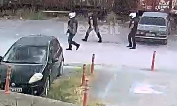 Καλαμάτα: Η άφιξη της ΔΙΑΣ σε βίντεο μετά τους πυροβολισμούς – Το post στα social media και το «καρτέρι» στην 25χρονη πρώην σύντροφό του που εργάζεται σε περίπτερο