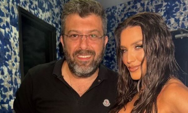 Ιουλία Καλλιμάνη – Μιχάλης Τουρατζίδης: Η μπομπονιέρα του γάμου τους (Φωτογραφία)