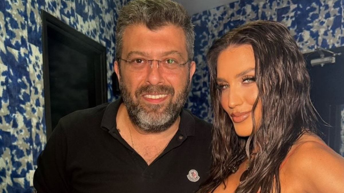 Ιουλία Καλλιμάνη – Μιχάλης Τουρατζίδης: Η μπομπονιέρα του γάμου τους (Φωτογραφία) 2 Ιουλία Καλλιμάνη – Μιχάλης Τουρατζίδης: Η μπομπονιέρα του γάμου τους (Φωτογραφία)