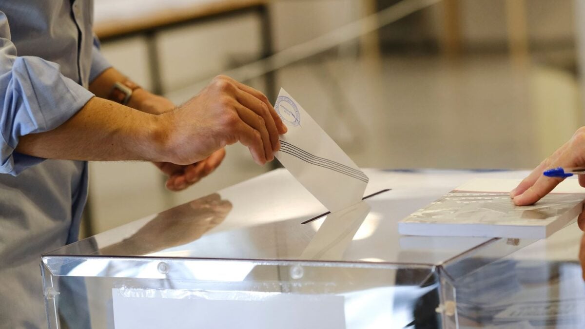 Δημοσκόπηση ProRata: Προβάδισμα 9 μονάδων για ΝΔ, δεύτερο κόμμα η ΕΛ.Α.Σ, υποχωρεί η Καρυστιανού 3 Δημοσκόπηση ProRata: Προβάδισμα 9 μονάδων για ΝΔ, δεύτερο κόμμα η ΕΛ.Α.Σ, υποχωρεί η Καρυστιανού