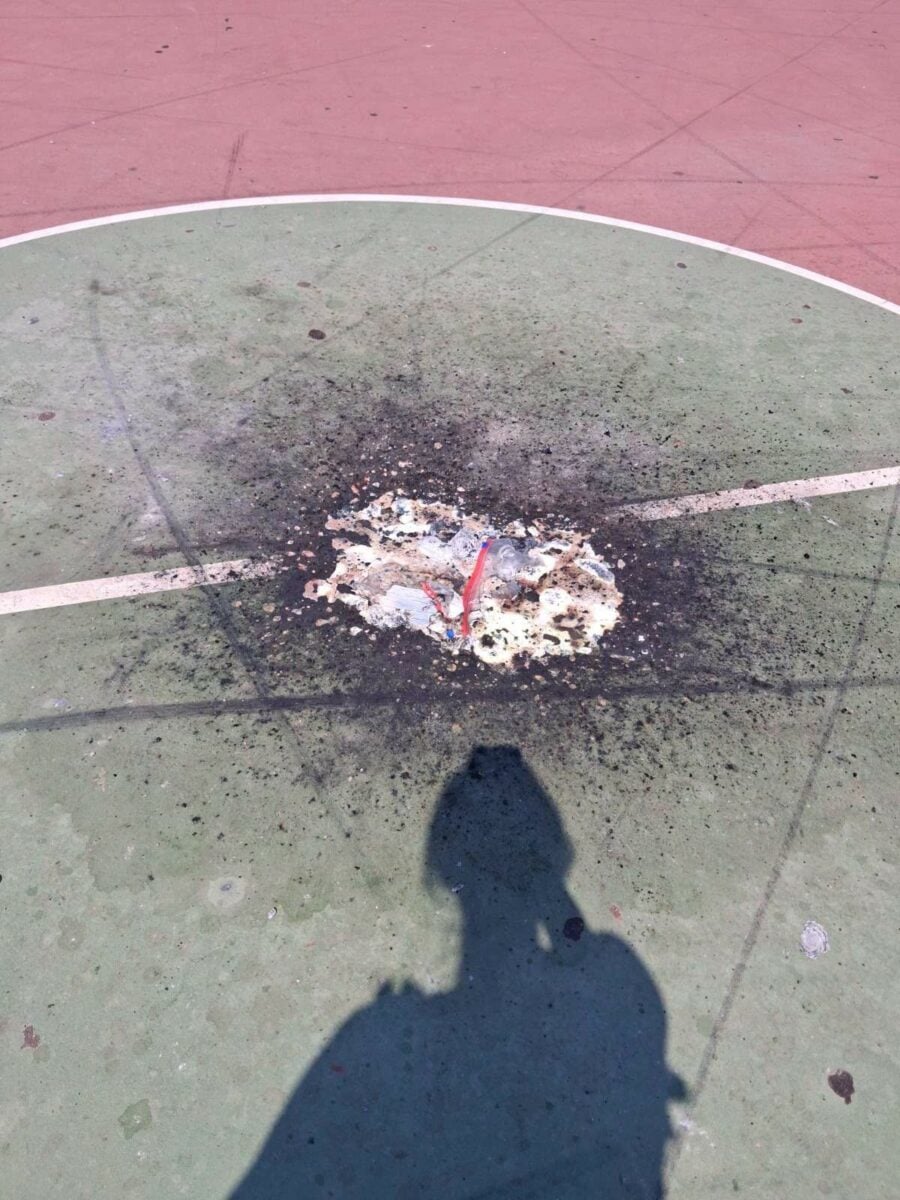 Χαλκιδική: Βανδαλισμός στο Λύκειο Κασσάνδρας – Άγνωστοι έβαλαν φωτιά στο προαύλιο 7 Χαλκιδική: Βανδαλισμός στο Λύκειο Κασσάνδρας – Άγνωστοι έβαλαν φωτιά στο προαύλιο
