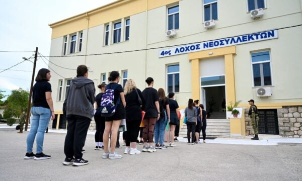 Υπουργείο Εθνικής Άμυνας: Δωρεά 6 εκατ. ευρώ από τη ΔΕΗ για αναβάθμιση Κέντρων Εκπαίδευσης Νεοσυλλέκτων