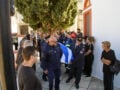 Ρόδος: Με συγκίνηση αποχαιρέτησαν τον 52χρονο πυροσβέστη Πέτρο Διακάκη – Η κηδεία στον Έμπωνα