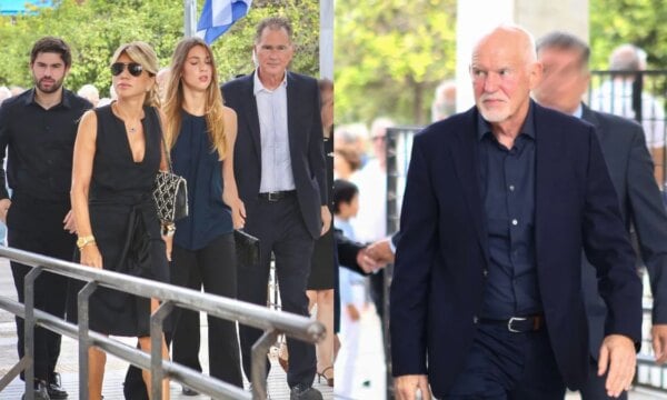Μαργαρίτα Παπανδρέου: Το τελευταίο αντίο στο Α’ Νεκροταφείο – Τα παιδιά, τα εγγόνια της και πλήθος πολιτικών στην κηδεία