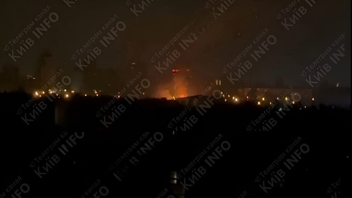 Ουκρανία: Διαδοχικές ισχυρές εκρήξεις στο Κίεβο – Πυρκαγιά σε κατοικημένη περιοχή, δείτε βίντεο 1 Ουκρανία: Διαδοχικές ισχυρές εκρήξεις στο Κίεβο – Πυρκαγιά σε κατοικημένη περιοχή, δείτε βίντεο