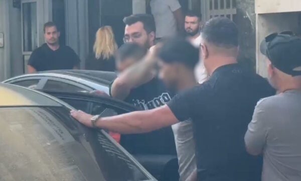 Κυψέλη: Στον Ανακριτή οι 3 συλληφθέντες για τον θάνατο του βρέφους – Εμφανίστηκαν 43χρονος και Αφγανός με κατεβασμένο το κεφάλι