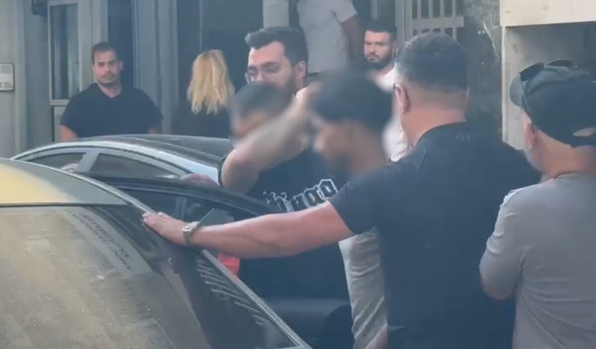 Κυψέλη: Στον Ανακριτή οι 3 συλληφθέντες για τον θάνατο του βρέφους – Εμφανίστηκαν 43χρονος και Αφγανός με κατεβασμένο το κεφάλι