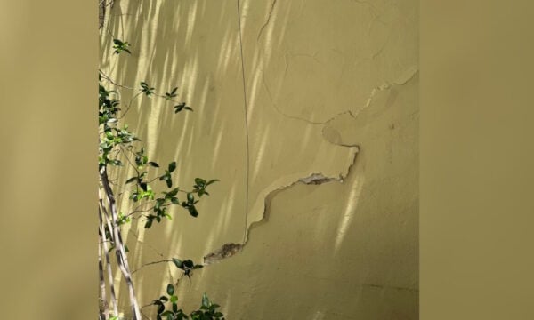Ρωγμές σε κτίρια στην Κυψέλη: Μέσα στην εβδομάδα η πραγματογνωμοσύνη του ΤΕΕ – Ταχιάος: «Δεν υπάρχει λόγος εκκένωσης»