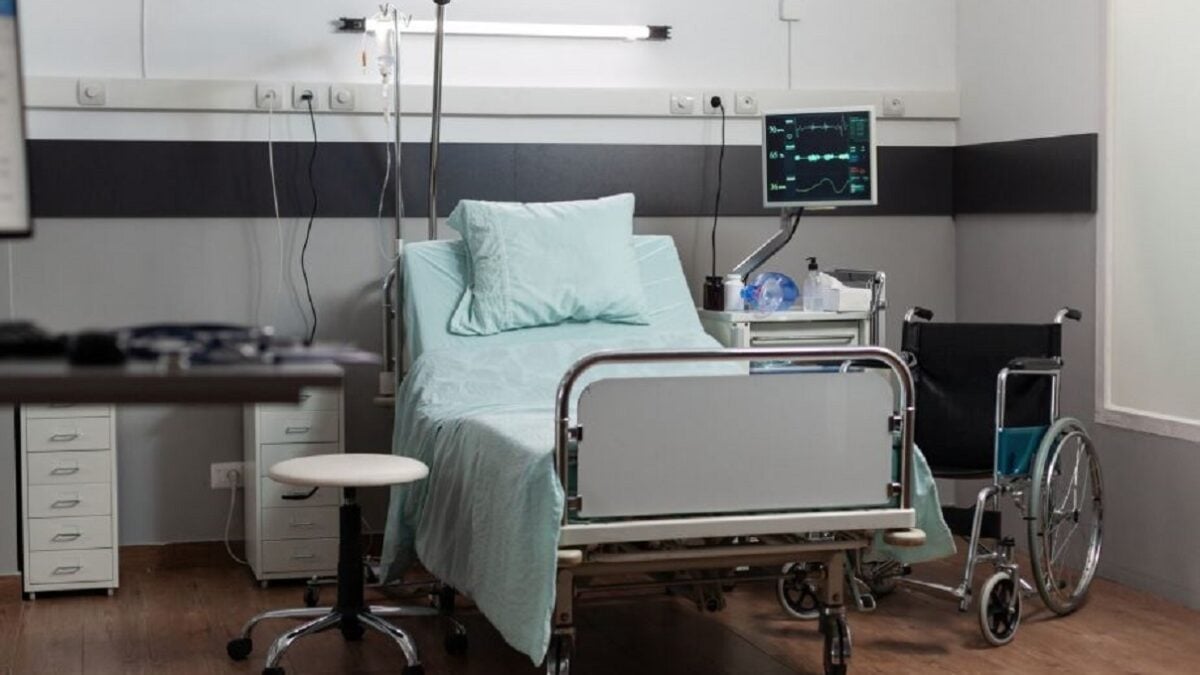 Θεσσαλονίκη: Υπογράφηκε η σφράγιση κλινικής με παράνομο ογκολογικό τμήμα – «Λουκέτο» και σε 2ο θεραπευτήριο του ίδιου ιδιοκτήτη 1 Θεσσαλονίκη: Υπογράφηκε η σφράγιση κλινικής με παράνομο ογκολογικό τμήμα – «Λουκέτο» και σε 2ο θεραπευτήριο του ίδιου ιδιοκτήτη