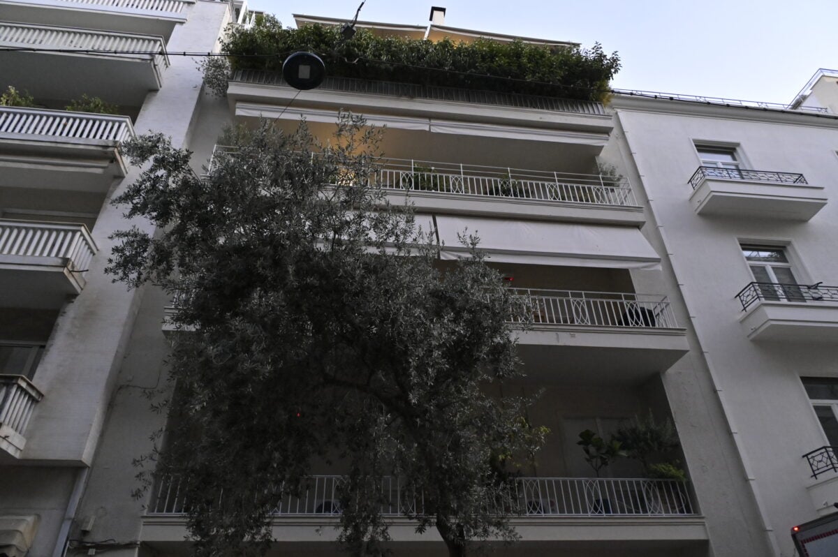 Γιώργος Μαζωνάκης: Διασώστης και πολίτης «έδωσαν» του γιατρούς – «Προσπαθούσαν να αποσυνδέσουν το μηχάνημα για να κρύψουν τα ίχνη»